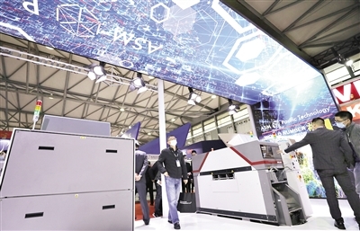 芯片短缺對全球汽車業(yè)供應(yīng)鏈的影響與技術(shù)交流